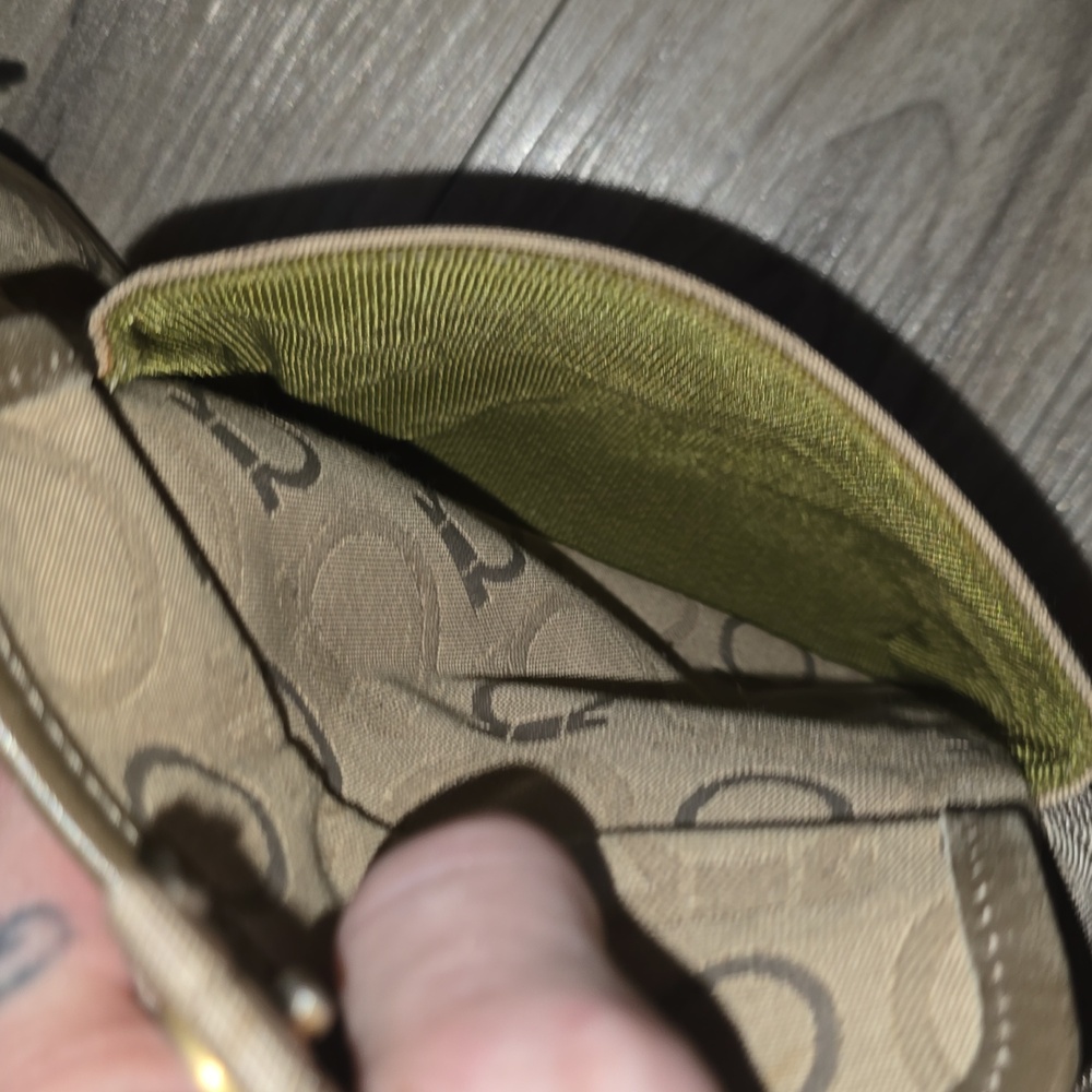 Salvatore Ferragamo Mancini Fanny Pack Belt Bag Unisex 2 Tone Tan Color - Picture 7 of 8